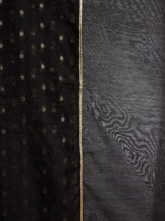 AlternateView/1696993/1696993 A2.jpg